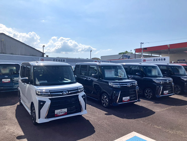 中古車展示場